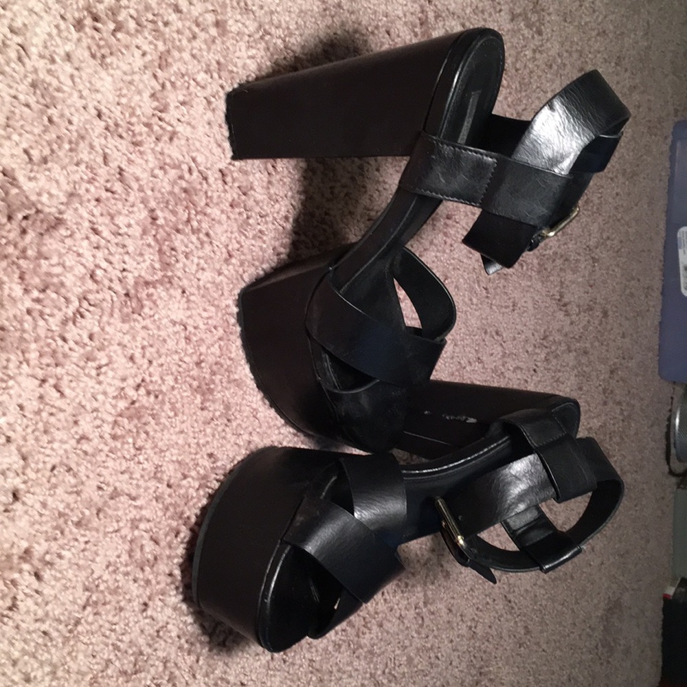 F21 high heels